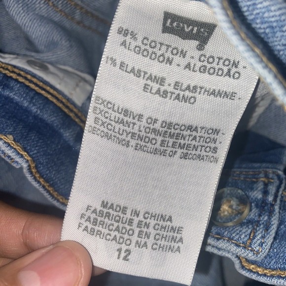 Vintage Levis Shorts Womens 12 Reg 98% Cotton Denim Mom Rise Shorts - Picture 10 of 14